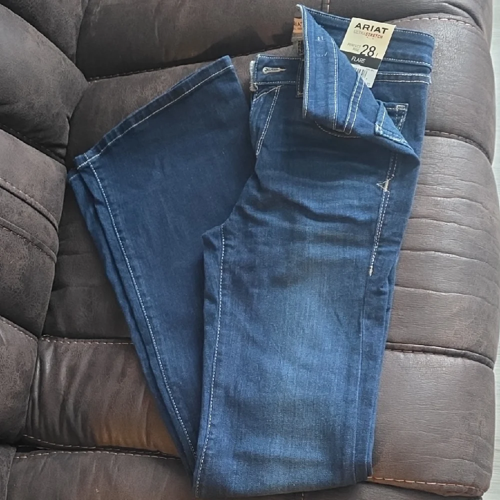 Ariat Women's Flare Jeans - Deep Blue - Picture 4 of 4